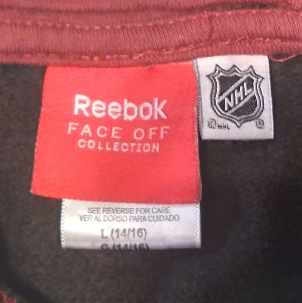 NHL Coyotes Black Hoodie - Picture 4 of 6